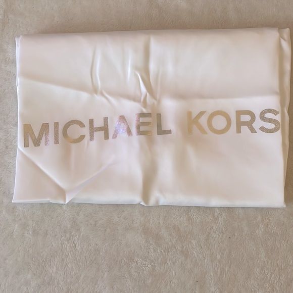 New Michael Kors Large Storage/Dust Bag White & Silver Lettering - Picture 6 of 8